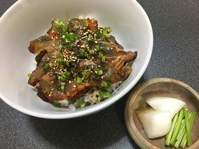 釣った魚のづけ丼、釣果メシ