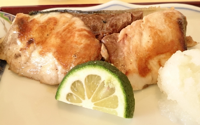 ブリの塩焼き、人気の焼き魚にして美味しい魚ベスト10