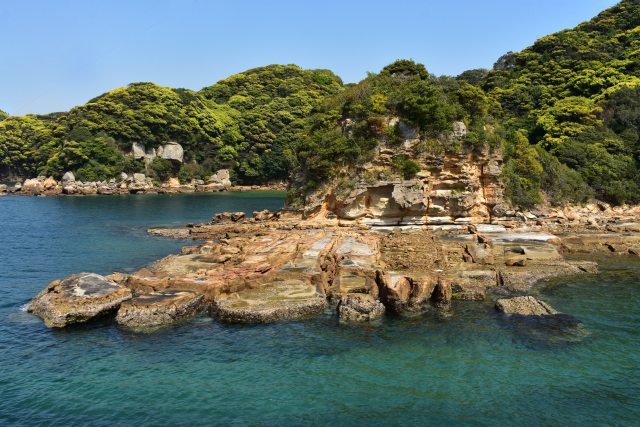地磯、岩礁|エギング、アオリイカ、ポイント、見つけ方