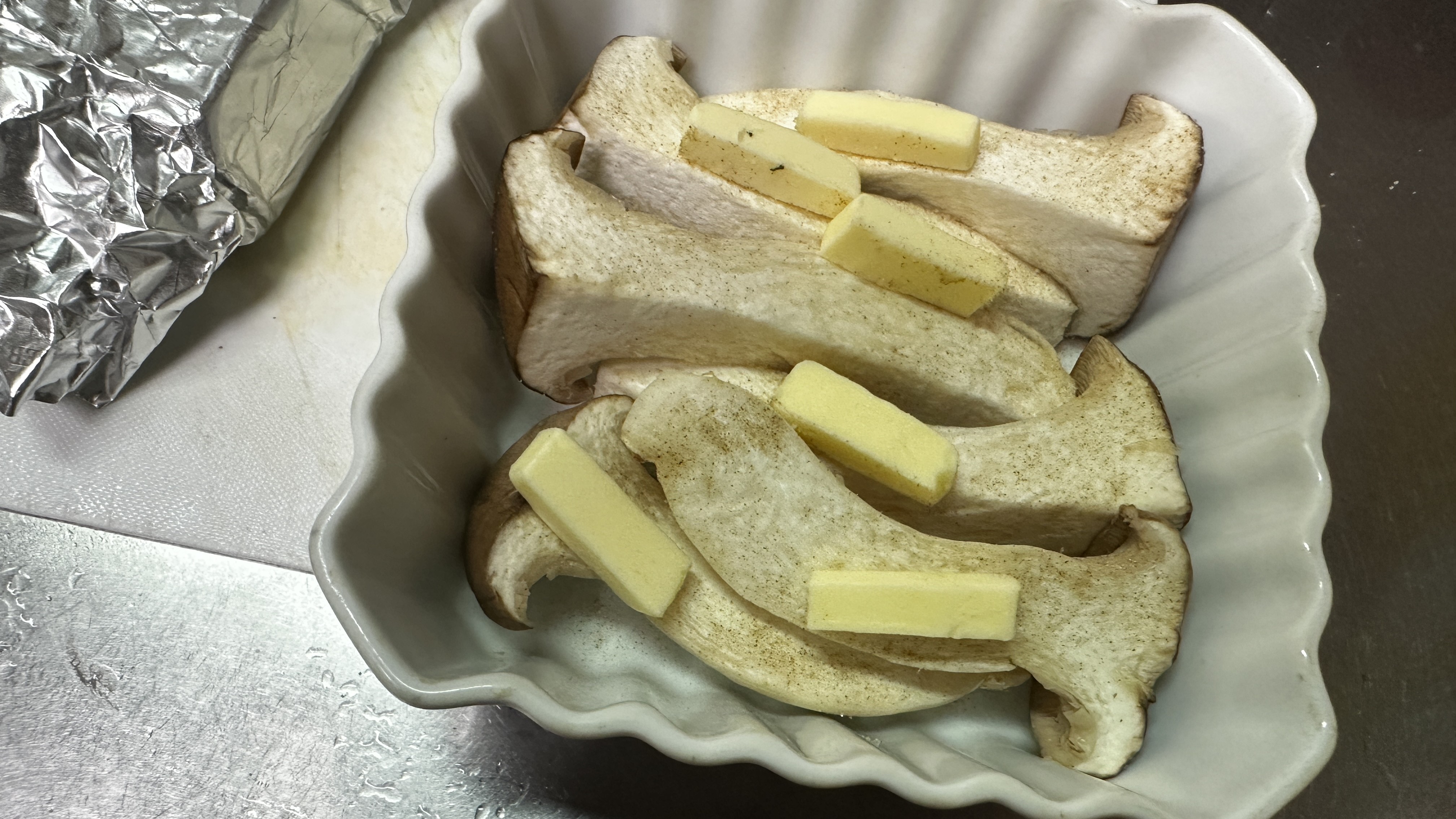 レンジでチン|白身魚のバジルオイル焼き・冷たい生トマトアッシェソース、レシピ