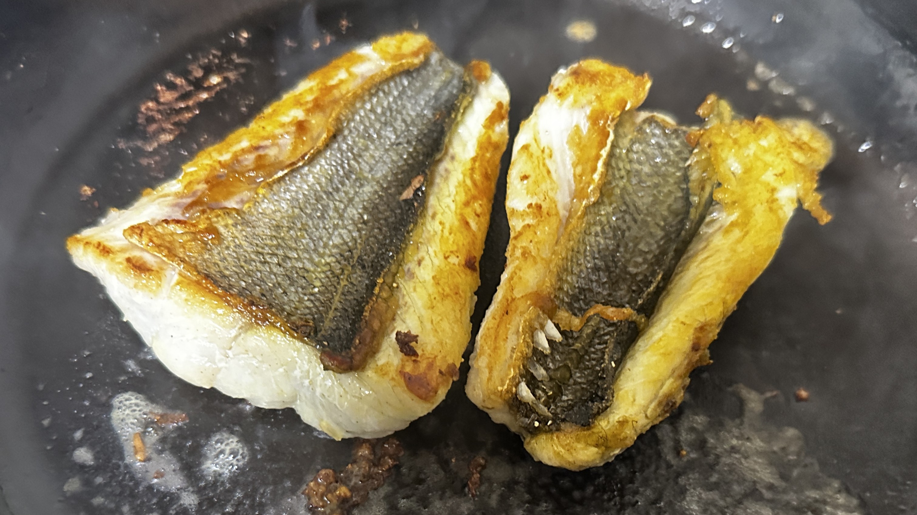 ワインを振りかけフランベ｜白身魚のソテー・ブールブランソース,レシピ,つくり方