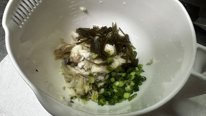 材料を合わせる、つみれ|魚だしざる蕎麦,レシピ