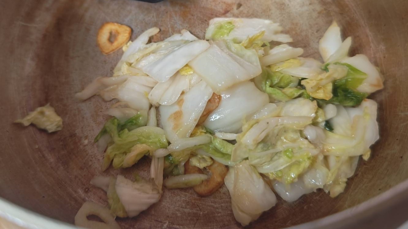 白菜漬けを加える|白身魚の酸菜魚のつくり方,レシピ,釣果メシ