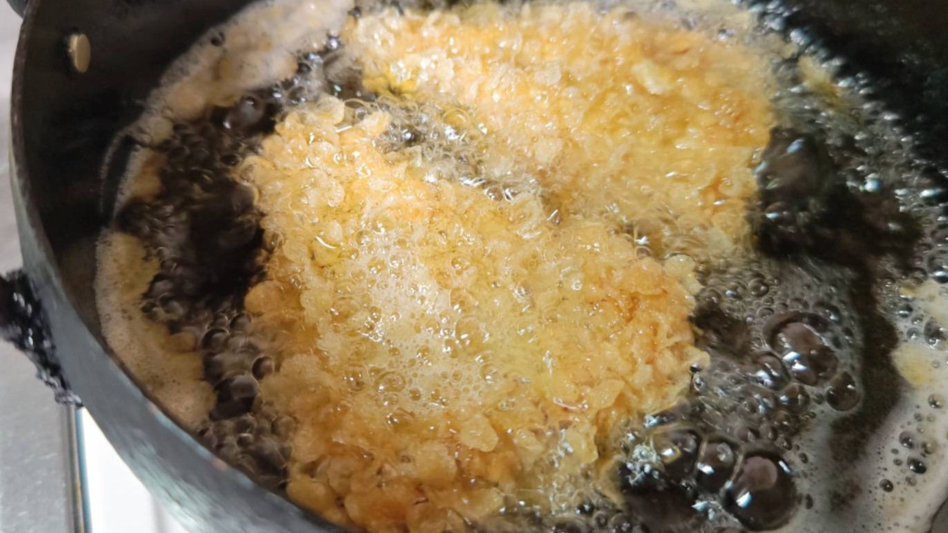 油で揚げる|魚の玄米フレークフライ・納豆タルタルソース,レシピ,釣果メシ