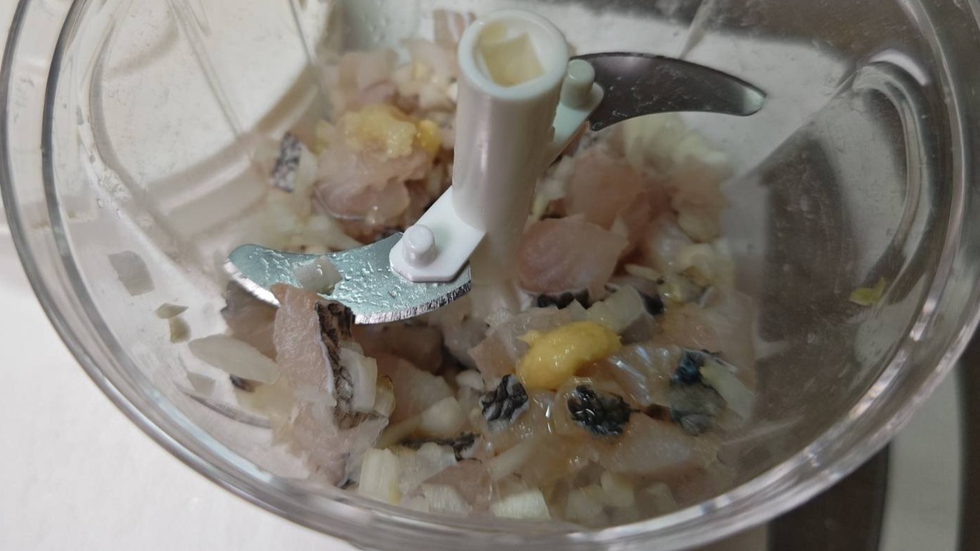 フードプロセッサーに掛ける｜白身魚のロールキャベツ,つくり方,レシピ,釣果メシ