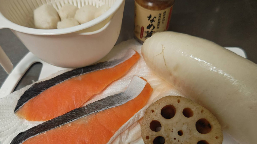 材料|秋鮭,アキアジ,根菜の揚げ出し・なめ茸おろし,レシピ,釣果メシ