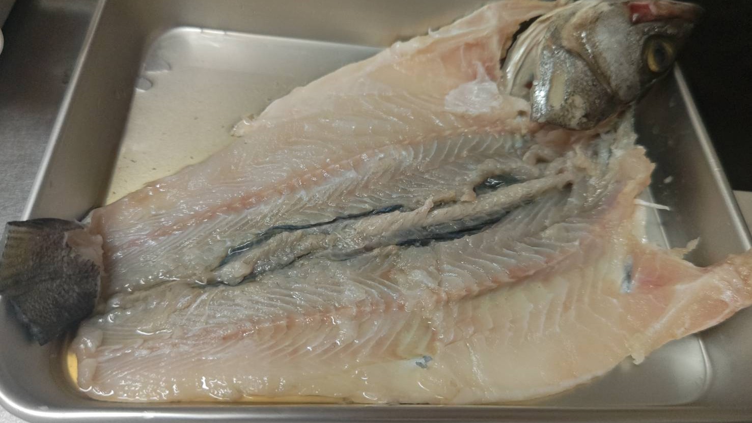 酢洗いする|すずきのレリエノ,クリスマスフィッシュ,つくり方,レシピ,釣果メシ