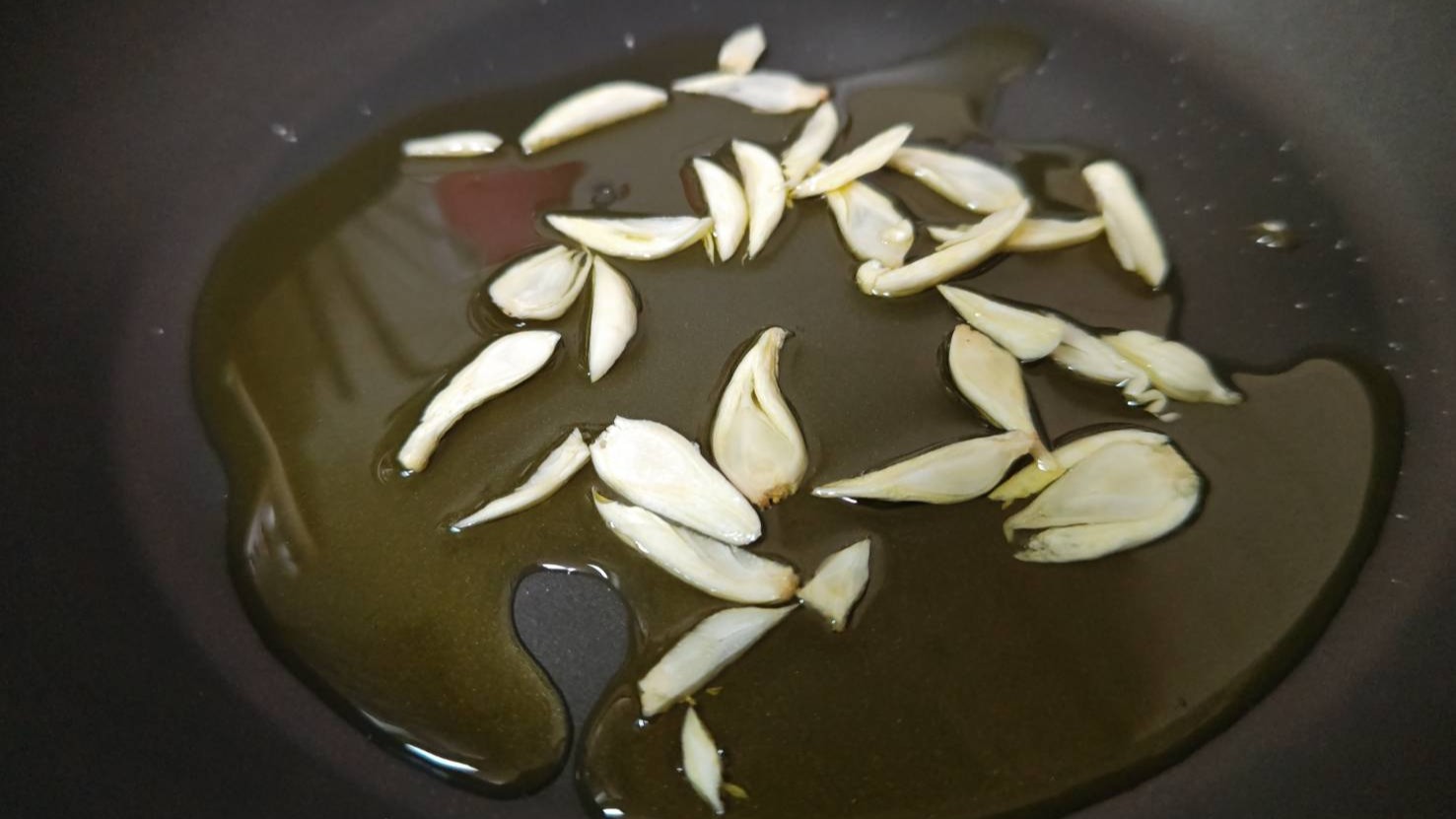 ソースをつくる|アジのビルバオ風ソテー,レシピ,作り方,釣果メシ