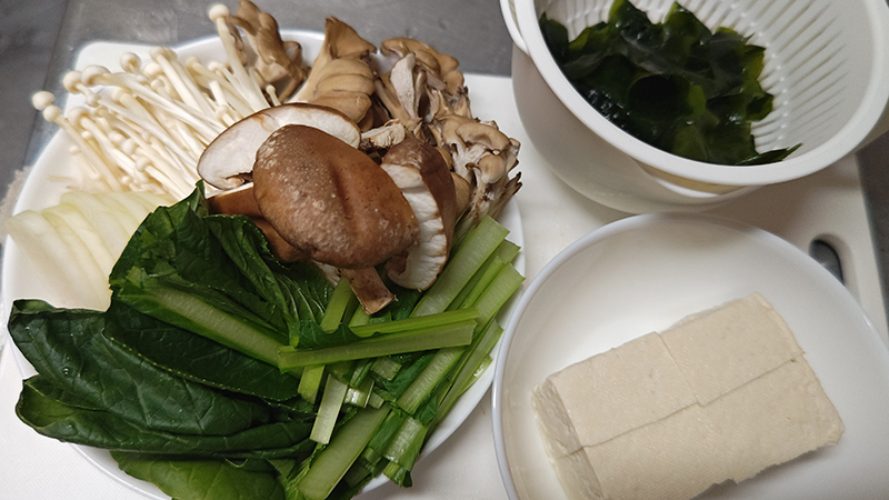 材料の準備｜キツネメバルのわかめ鍋と炙り刺し,釣果メシ,レシピ