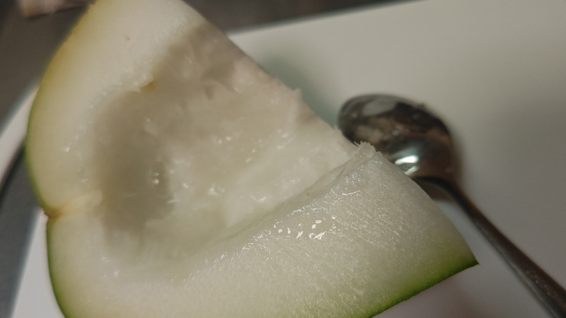 種を取る|白身魚と冬瓜の煮物,レシピ,釣果メシ